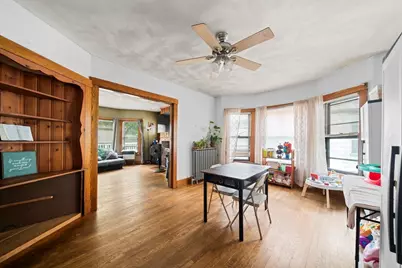 363 White St, Springfield, MA 01108 - Photo 8