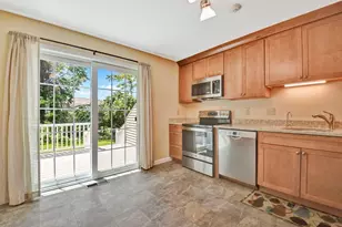 51 Fox Meadow Rd, Leominster, MA 01453 - Photo 10
