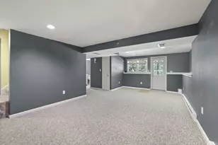 8 Walker Rd, Franklin, MA 02038 - Photo 34