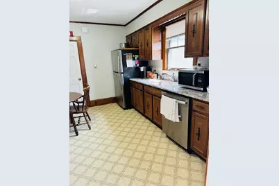 43 Chapman St #2, Watertown, MA 02472 - Photo 4