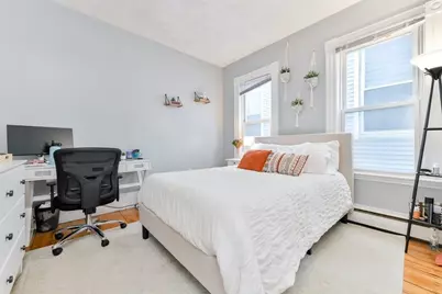 748 E 3rd #1, Boston, MA 02127 - Photo 10