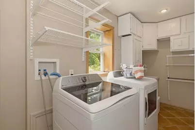 12 Corcoran Rd, Burlington, MA 01803 - Photo 10