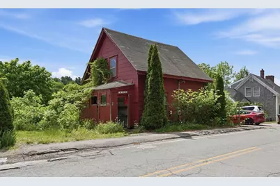 52 Merrimac St, Amesbury, MA 01913 - Photo 16
