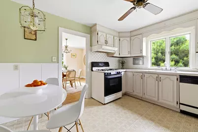 231 Moss Hill Rd, Boston, MA 02130 - Photo 10