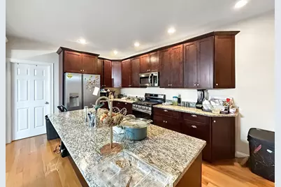 44 Dominion Rd, Worcester, MA 01605 - Photo 2