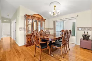 5604 Oak Point Dr, Middleborough, MA 02346 - Photo 18