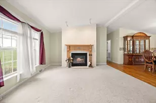 5604 Oak Point Dr, Middleborough, MA 02346 - Photo 6