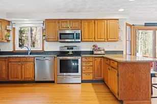113 Slater St, Attleboro, MA 02703 - Photo 4