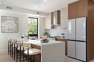 17 Holmes St, Quincy, MA 02171 - Photo 4