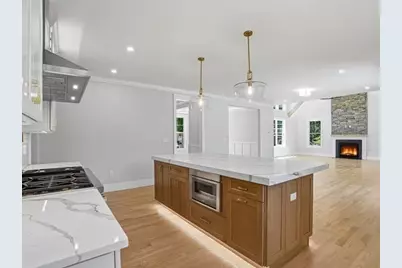 5 Sapphire Circle #Lot 4, Canton, MA 02021 - Photo 8