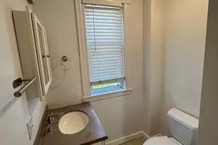 8 Fowler St, Salem, MA 01970 - Photo 10