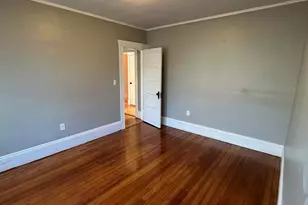 8 Fowler St, Salem, MA 01970 - Photo 4