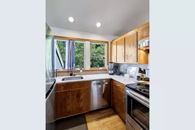 10 Cortland Dr, Amherst, MA 01002 - Photo 14