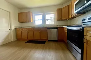 4 Mill St, Dudley, MA 01571 - Photo 4
