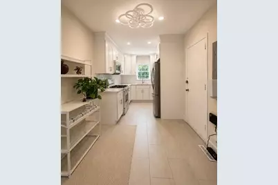 30 Lake Shore Ct #1, Boston, MA 02135 - Photo 2