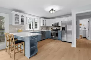 266 Algonquin Ave, Mashpee, MA 02649 - Photo 8