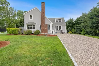 266 Algonquin Ave, Mashpee, MA 02649 - Photo 2