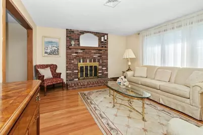 61 Canterbury Road, Waltham, MA 02453 - Photo 2