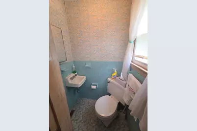445 E 5th St, Boston, MA 02127 - Photo 20