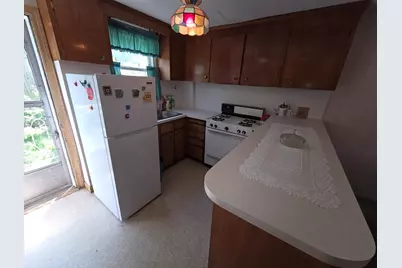 445 E 5th St, Boston, MA 02127 - Photo 6