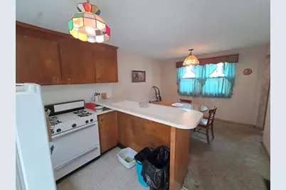 445 E 5th St, Boston, MA 02127 - Photo 8