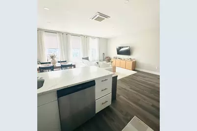 32 Norwood St #4, Boston, MA 02122 - Photo 4