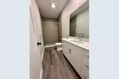 32 Norwood St #4, Boston, MA 02122 - Photo 16