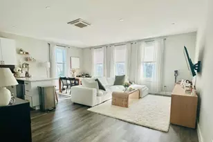 32 Norwood St, Boston, MA 02122 - Photo 2