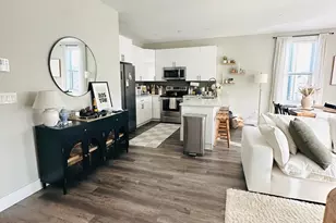 32 Norwood St, Boston, MA 02122 - Photo 10
