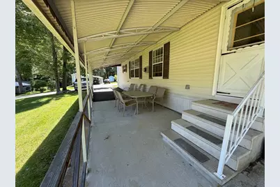16 Tyler Street, Brookfield, MA 01506 - Photo 2