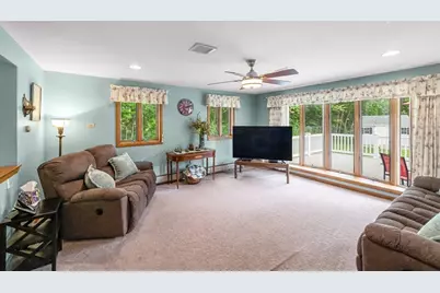 296 Pease Rd, East Longmeadow, MA 01028 - Photo 16