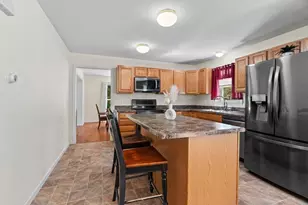 53 Farm St, Blackstone, MA 01504 - Photo 10