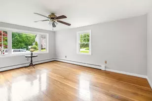 551 Fletcher St, Northbridge, MA 01588 - Photo 10