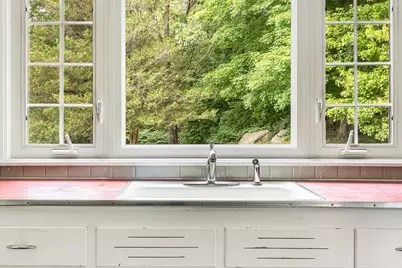 551 Fletcher St, Northbridge, MA 01588 - Photo 6
