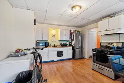 10 Kempton Ct, Lawrence, MA 01841 - Photo 10