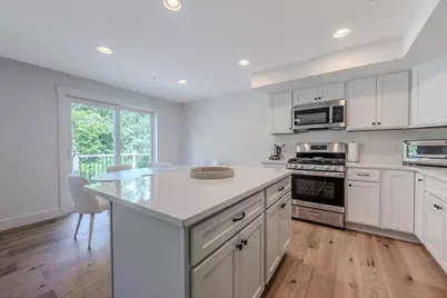 112 Genest St #12, Dracut, MA 01826 - Photo 4
