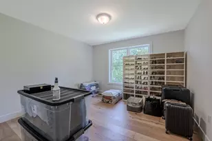 112 Genest St, Dracut, MA 01826 - Photo 12