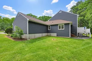 39 Stall Brook Rd, Milford, MA 01757 - Photo 6