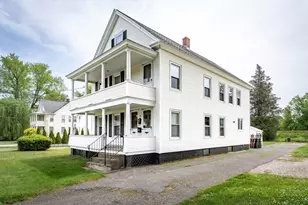 16 Miller St, Westfield, MA 01085 - Photo 2
