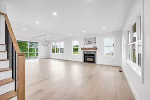32 Balsam Hl Rd, Ludlow, MA 01056 - Photo 4
