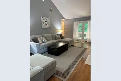 22 Grove Pl #6, Winchester, MA 01890 - Photo 2