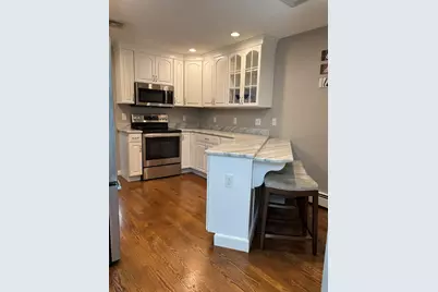 22 Grove Pl #6, Winchester, MA 01890 - Photo 6