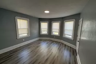 124 Potomska, New Bedford, MA 02740 - Photo 6