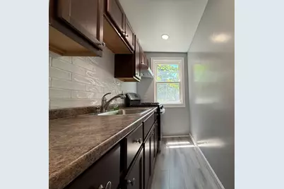 124 Potomska #1, New Bedford, MA 02740 - Photo 2