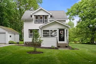 107 Winter Hill Rd, Holden, MA 01520 - Photo 1