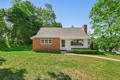 24 Cherry St, Spencer, MA 01562 - Photo 2