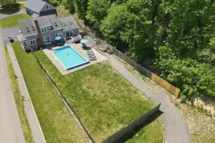 15 Hall St, Plymouth, MA 02360 - Photo 8