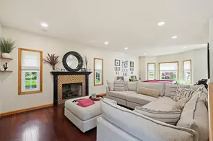 10 Amanda St, Middleborough, MA 02346 - Photo 10