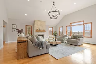 933 Liberty Square Rd, Boxborough, MA 01719 - Photo 4