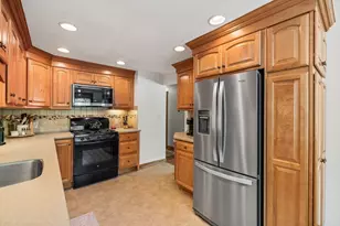 85 Malley Ave, Avon, MA 02322 - Photo 6